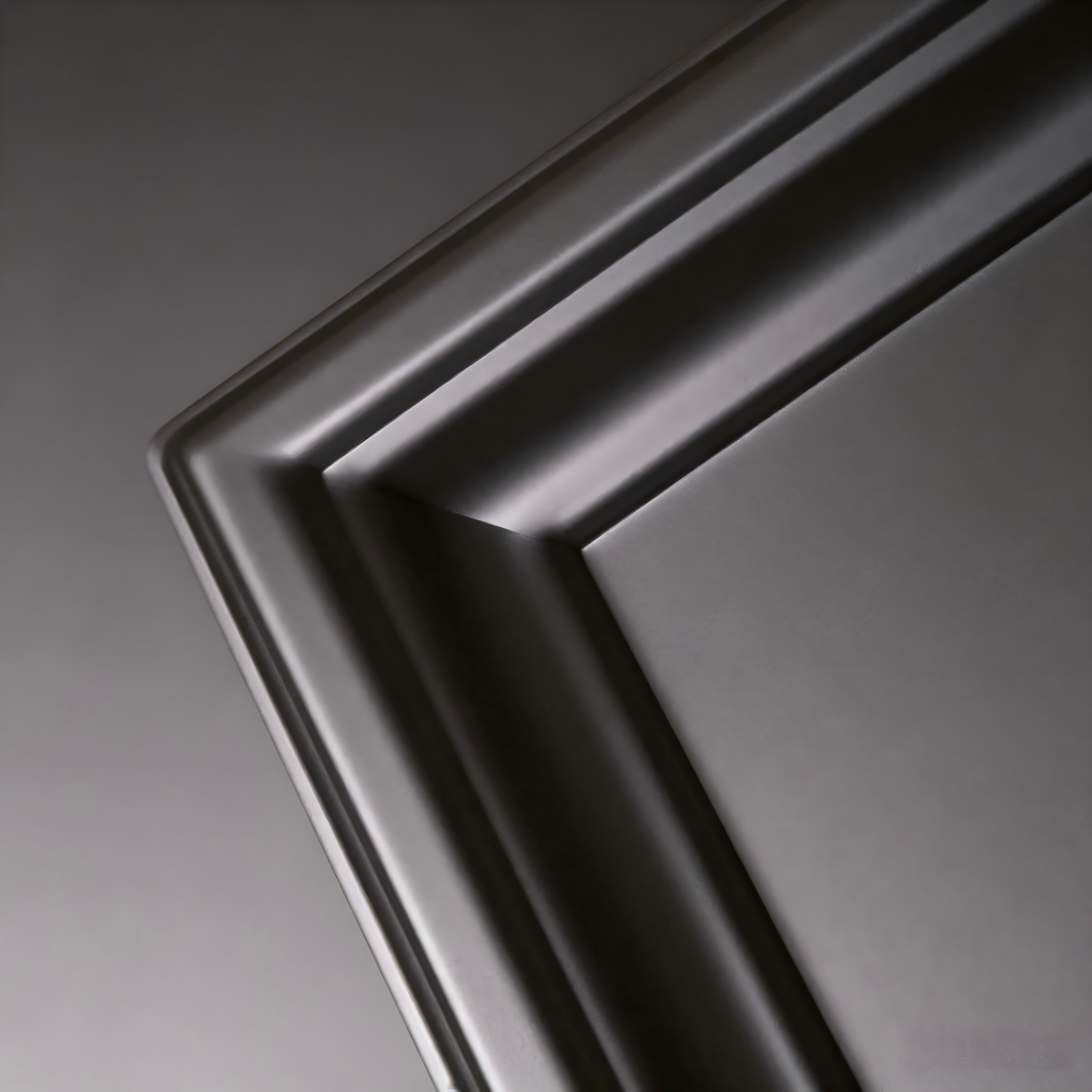 Aluminium buitendeur met reliëf, dubbele voorkant, CNC-ontwerp, antidiefstal, gehard glas, waterdicht, modern, luxe, op maat gemaakt voor villa's.