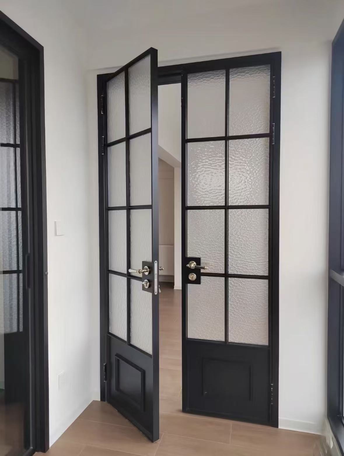 Anlike Luxe Italiaanse Moderne Villa Voordeur Grill Commercieel Gebruik Aluminiumlegering Franse Dubbele Glazen Deur Draaibaar Winddicht 5