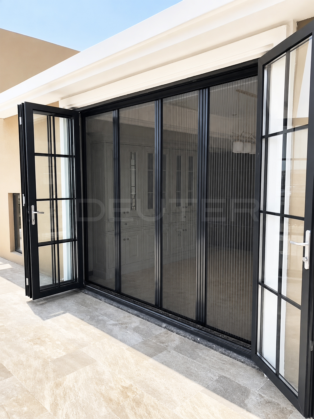 Robuuste aluminium vouwdeuren met glas, thermische onderbreking, waterdicht, veiligheidsscherm, geschikt voor villa, balkon, terras en dubbele beglazing.
