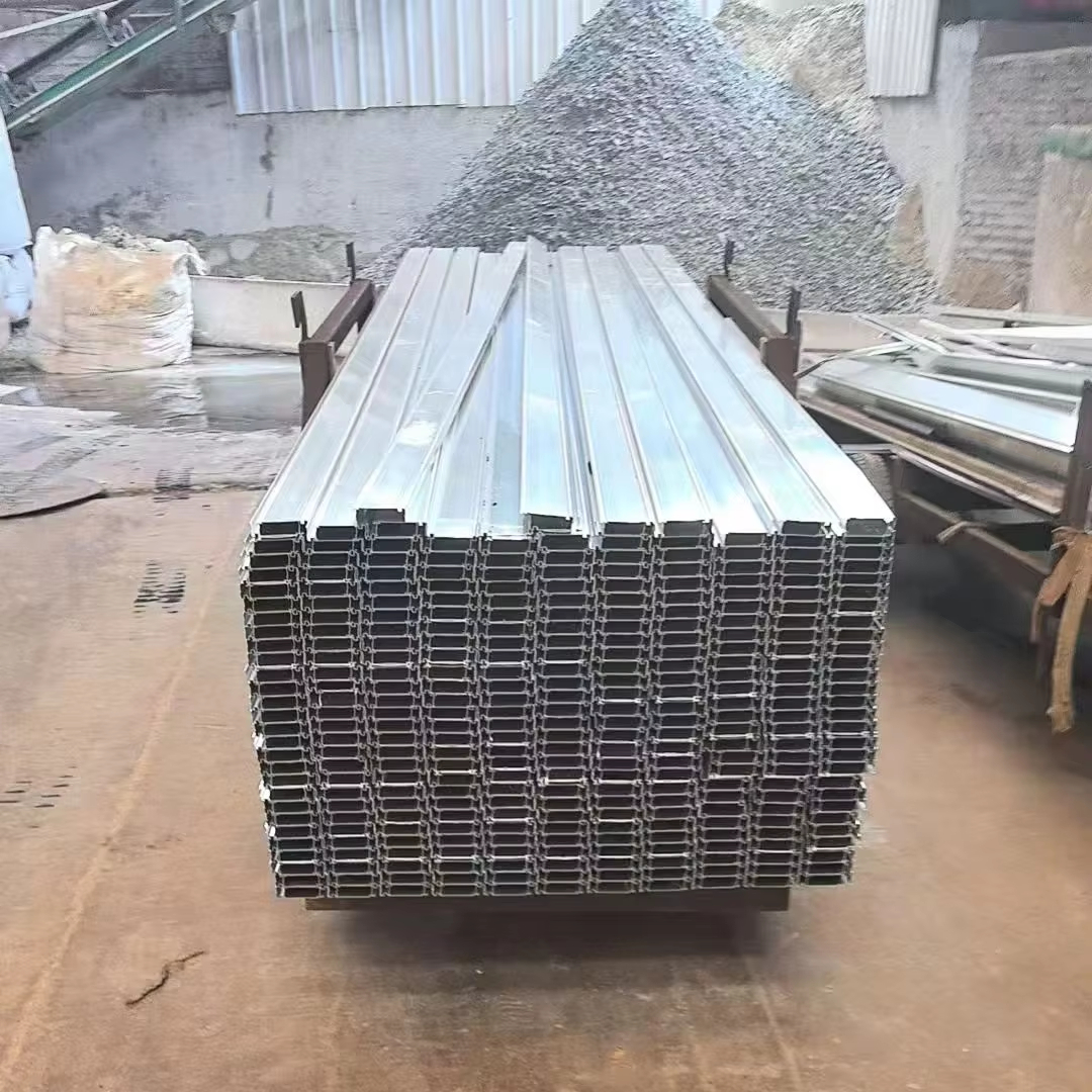 YAJI merk geluidsisolerende ramen, aluminium profielen, aluminiumlegering ramen en deuren leverancier in Foshan City